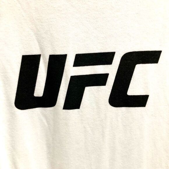 UFC - M Sz L - NWT Licensed Logo Long Sleeve Crewneck Tee w/Free UFC Tote - Picture 5 of 14